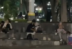 Video Dua Sejoli Mesum di Bundaran GKB Gresik Viral, Tuai Kecaman Hingga Ramai jadi Buruan!