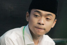 Ganteng Banget! Ini Sosok Pacar Fikri Sabilu Tubah Yang Curi Perhatian Jemaah Gus Iqdam