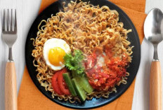 Daftar 7 Menu Warmindo Dengan Topping Melimpah Penyelamat Tanggal Tua Ada Telur, Sayur, Sosis, Kornet, Sampai Ayam Geprek 