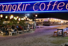 Lokasi dan Jam Buka-Tutup Cangkir Coffe Banjarmasin, Tempat Ngopi dengan Suasana Pinggir Waduk yang Asri