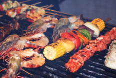 Modal Usaha Sosis dan Seafood Bakar Serba Rp2000-an, Bisnis FnB Menjanjikan dengan Jutaan Omzet Per Bulan