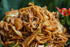 Resep Cara Membuat Mie Goreng Jawa Untuk 10 Porsi Lezat dan Nikmat, Bumbunya Medok Asli!